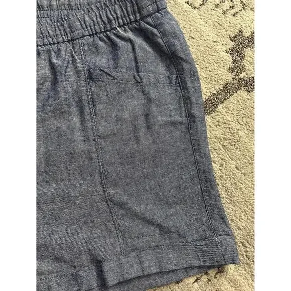 Ladies “Old Navy” Chambray Casual Shorts(L) - Picture 4 of 4